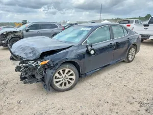 Toyota Camry 2.5L 4 2022