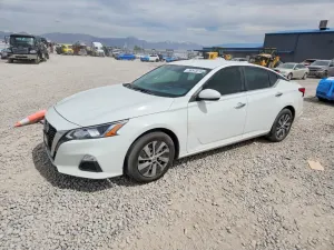 Nissan Altima 2.5L 4 2020