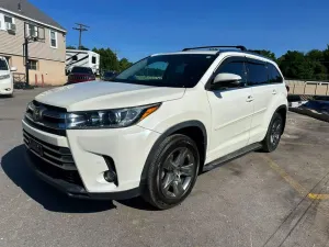 Toyota Highlander 3.5L 6 2018