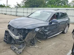 Audi Q5 2.0L 4 2018