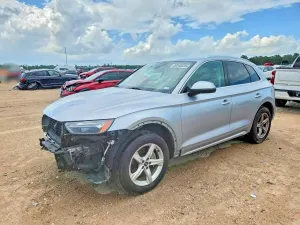Audi Q5 2.0L 4 2021