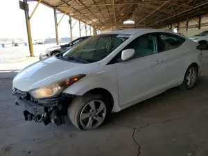 Hyundai Elantra 1.8L 4 2015