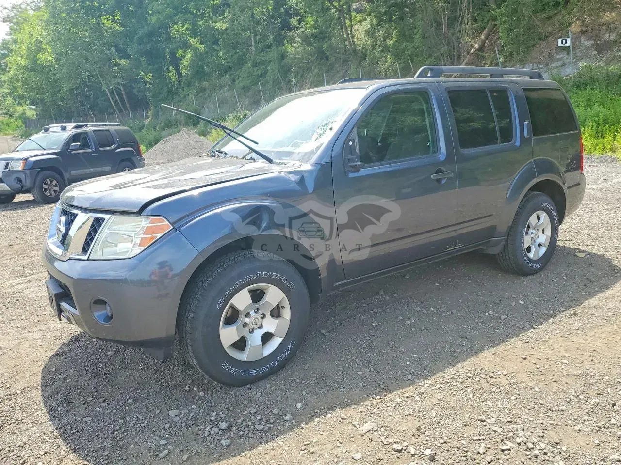 Nissan Pathfinder 4.0L 6 2011