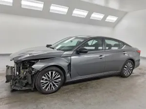Nissan Altima 2.5L 4 2025