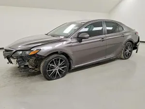 Toyota Camry 2.5L 4 2021
