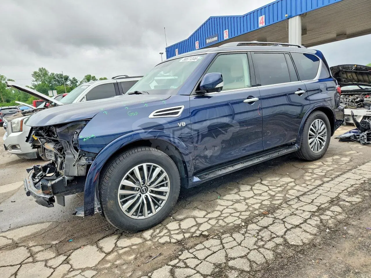 Nissan Armada 5.6L 8 2021