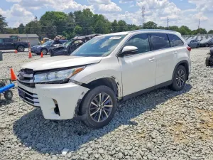 Toyota Highlander 3.5L 6 2019