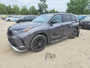 Toyota Highlander 3.5L 6 2021