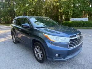 Toyota Highlander 3.5L 6 2014