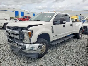 Ford F-350 6.7L 8 2019