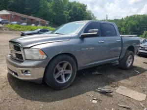 Dodge RAM 5.7L 8 2011