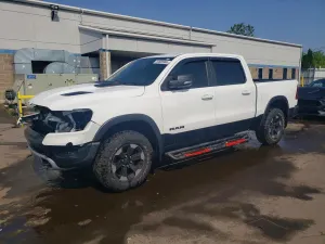 RAM 1500 5.7L 8 2019