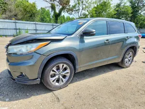 Toyota Highlander 3.5L 6 2016