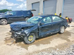 Volkswagen Jetta 2.0L 4 2014
