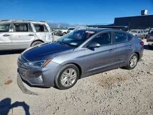 Hyundai Elantra 2.0L 4 2019