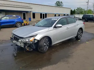 Nissan Altima 2.5L 4 2022