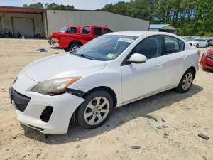 Mazda 3 2.0L 4 2013
