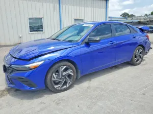 Hyundai Elantra 2.0L 4 2025