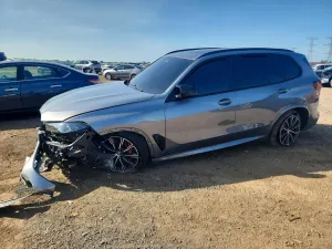 BMW X5 4.4L 8 2026