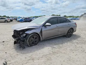 Hyundai Elantra 2.0L 4 2021