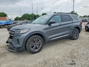 Ford Explorer 2.3L 4 2025