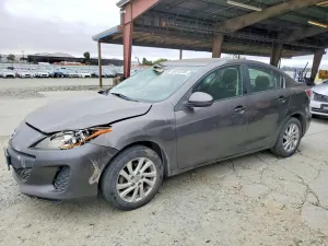 Mazda 3 2.0L 4 2012