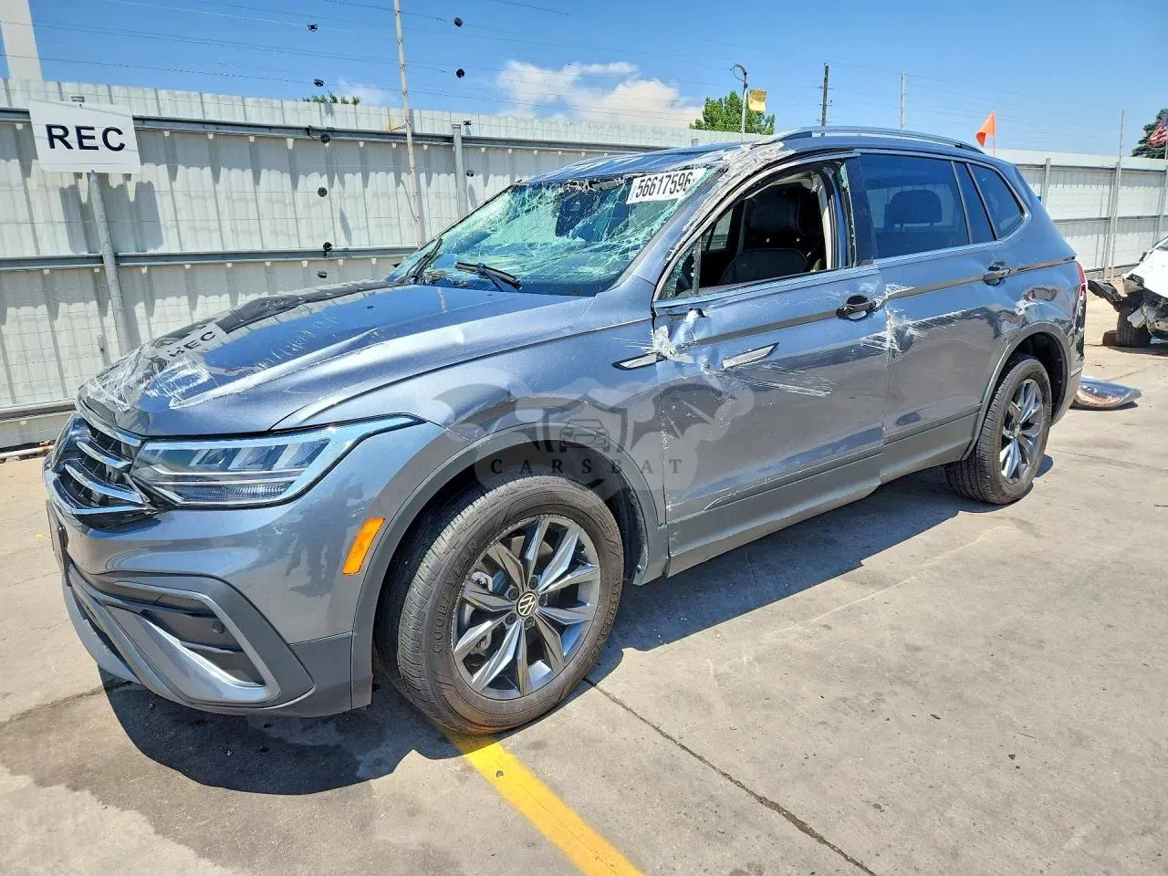 Volkswagen Tiguan 2.0L 4 2024