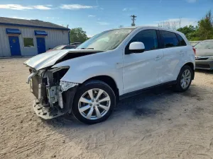 Mitsubishi Outlander 2.4L 4 2015