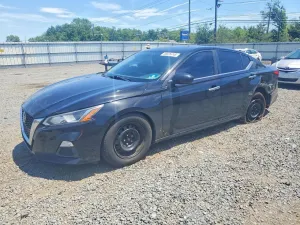 Nissan Altima 2.5L 4 2020