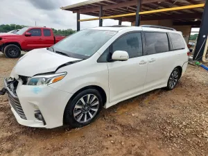Toyota Sienna 3.5L 6 2019