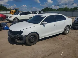 Volkswagen Jetta 1.4L 4 2017