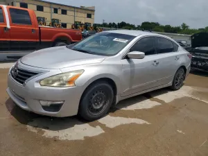 Nissan Altima 2.5L 4 2015