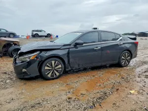 Nissan Altima 2.5L 4 2022