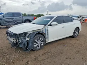 Nissan Altima 2.5L 4 2019