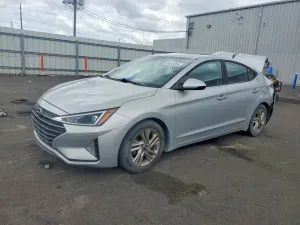 Hyundai Elantra 2.0L 4 2019