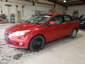 Ford Focus SE 2.0L 4 2012