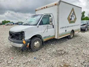 GMC Savana 6.0L 8 2003