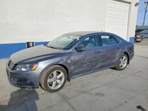 Volkswagen Passat 2.0L 4 2013