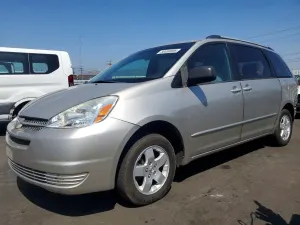 Toyota Sienna 3.3L 6 2005