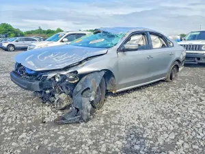 Volkswagen Passat 1.8L 4 2014