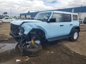 Ford Bronco 2.7L 6 2025