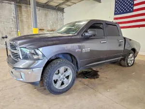 RAM 1500 5.7L 8 2015