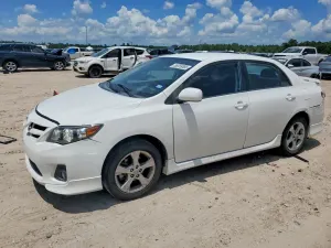 Toyota Corolla 1.8L 4 2011