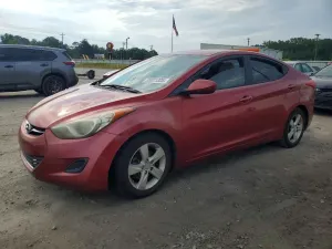 Hyundai Elantra 1.8L 4 2013