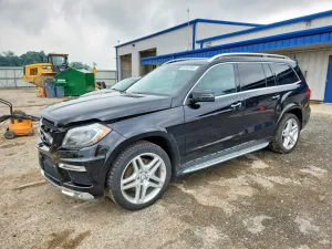 Mercedes-Benz GL 4.6L 8 2015