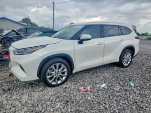 Toyota Highlander 3.5L 6 2021