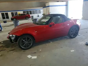 Mazda MX-5 (Miata) 2.0L 4 2017