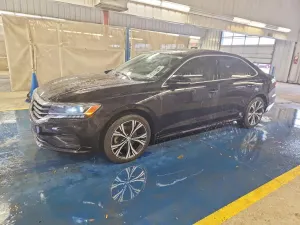 Volkswagen Passat 2.0L 4 2021