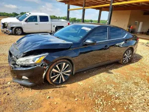 Nissan Altima 2.5L 4 2021