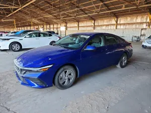 Hyundai Elantra 2.0L 4 2025